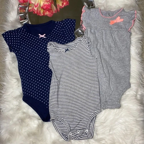 Baby Girl Bundle 15 Pieces Onesies, shirts, pants, short, dress 12-18M - Picture 7 of 9